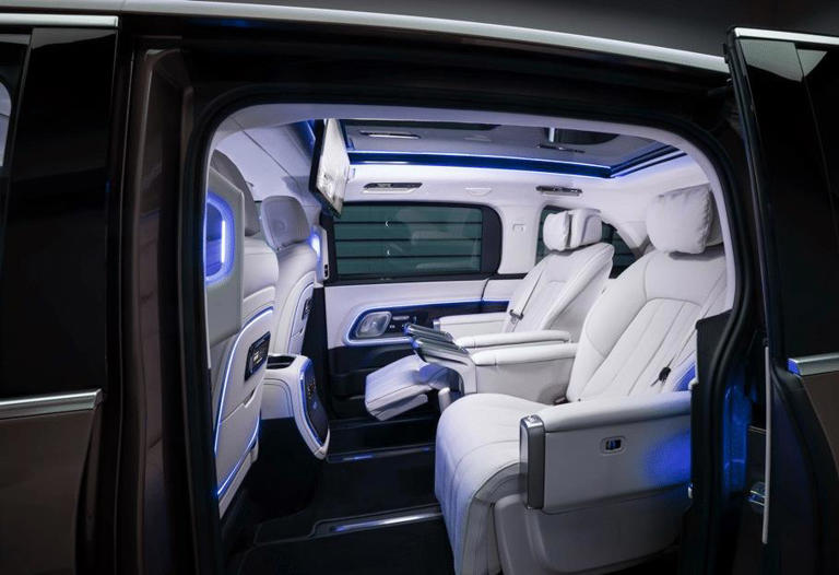 梅赛德斯-奔驰VLE纯电MPV登场，6-8座布局，续航700km！