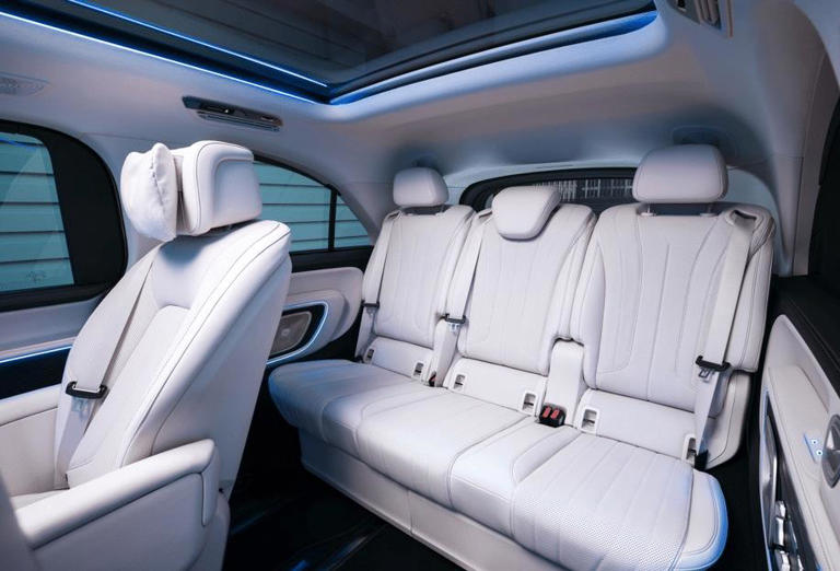 梅赛德斯-奔驰VLE纯电MPV登场，6-8座布局，续航700km！