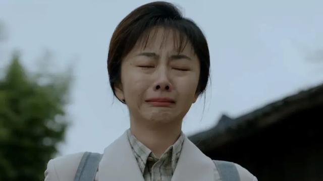 34岁的谭松韵给内娱演员敲响“警钟”，孙俪的话终于有人信了