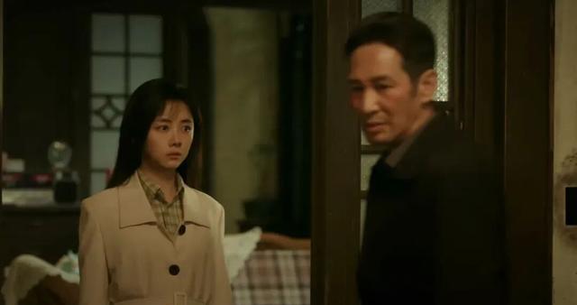 34岁的谭松韵给内娱演员敲响“警钟”，孙俪的话终于有人信了