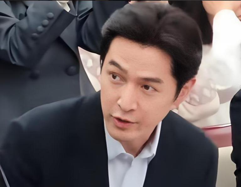央媒官宣，43岁胡歌正式上任，职务不一般，网友：影坛地位又变了
