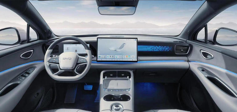 15万元预算，四款中型SUV对比，家用刚需谁是性价比王者？