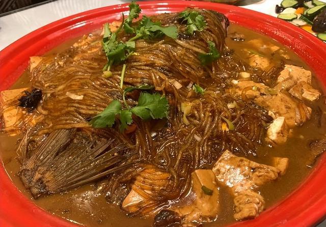 东北的10大“灵魂之菜”，都是“硬菜”，外地人都“扛不住”!