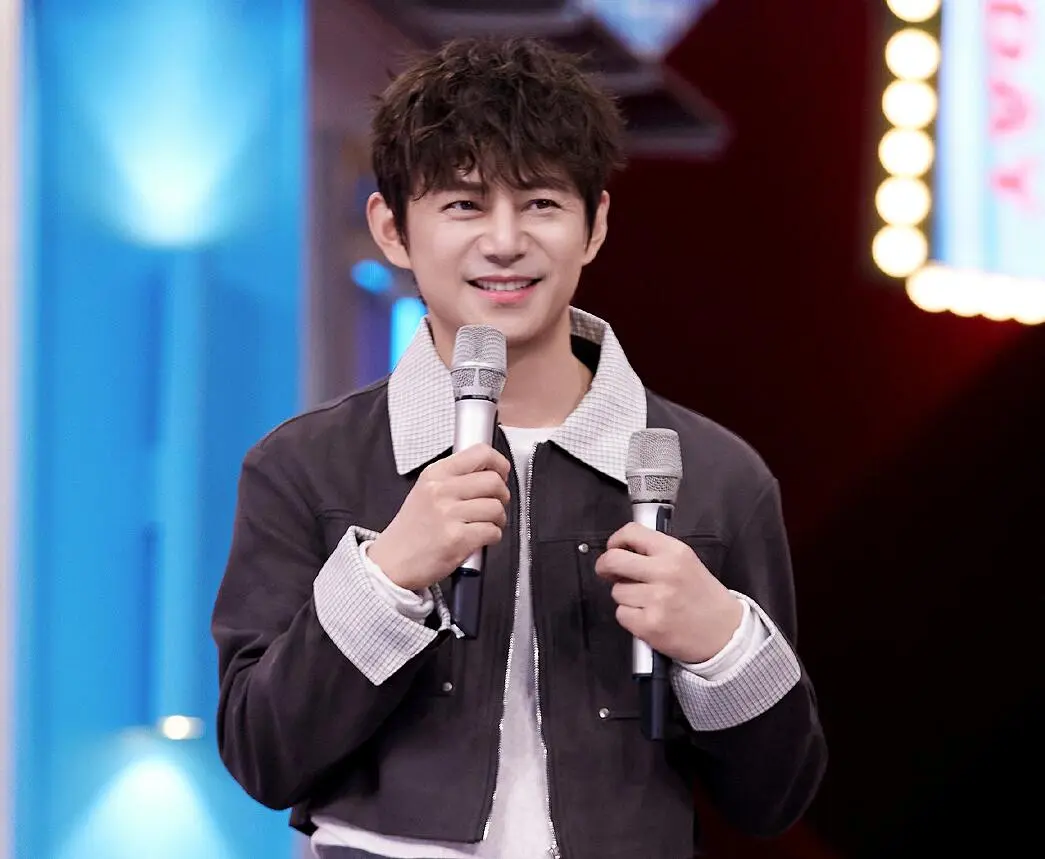 黄晓明的躺枪，沈月的胆大，丁程鑫的翻车，让《你好星期六》封神