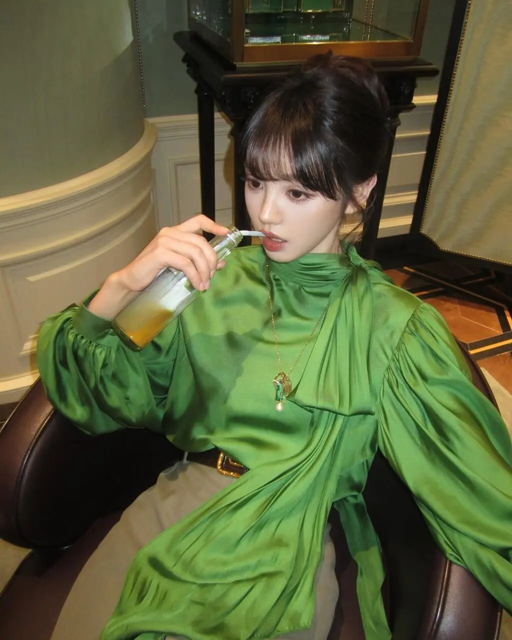 《逐玉》越看越上头的是她！田曦薇9件事，反差魅力才是真杀手锏