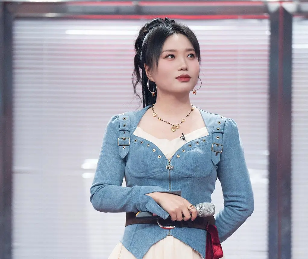 黄晓明的躺枪，沈月的胆大，丁程鑫的翻车，让《你好星期六》封神