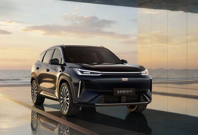 吉利的爆款SUV，轴距2785mm，搭载1.5升插混动力，续航1730km？