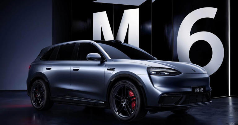 问界M6内饰官图曝光，简约科技风加持，家用细节到位！