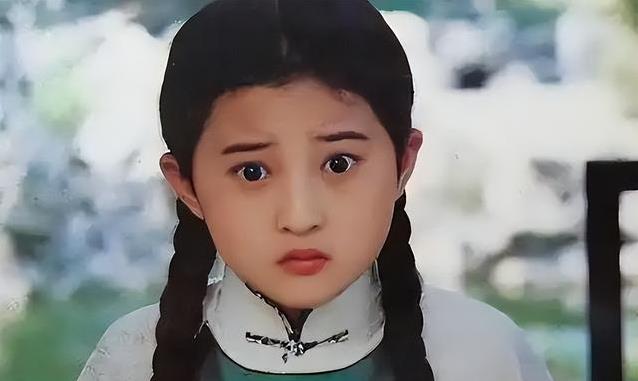 金铭从“小婉君”到45岁：身高成了最大阻碍，却活得比谁都自在