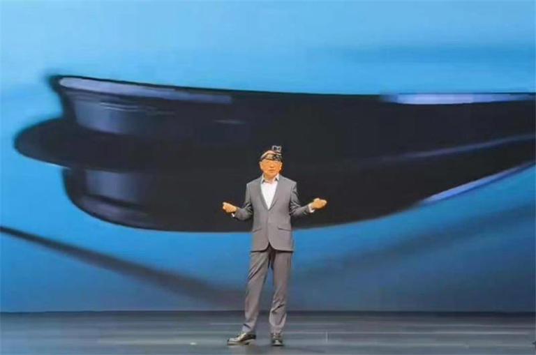 莲花CEO“神操作”，让车顶激光雷达“消失”能行吗？