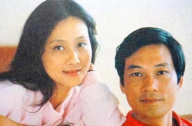 结婚42年零绯闻，他们竟是低调模范夫妻，70岁还互相成就