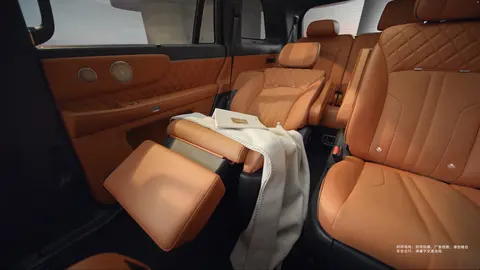 魏牌V9X官图发布：搭载2.0T插混系统，三排座椅均配有座椅按摩