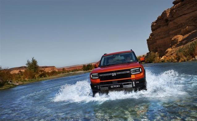 纵横G700仅30多万却拥有1400公里续航，这硬派越野到底有多强？