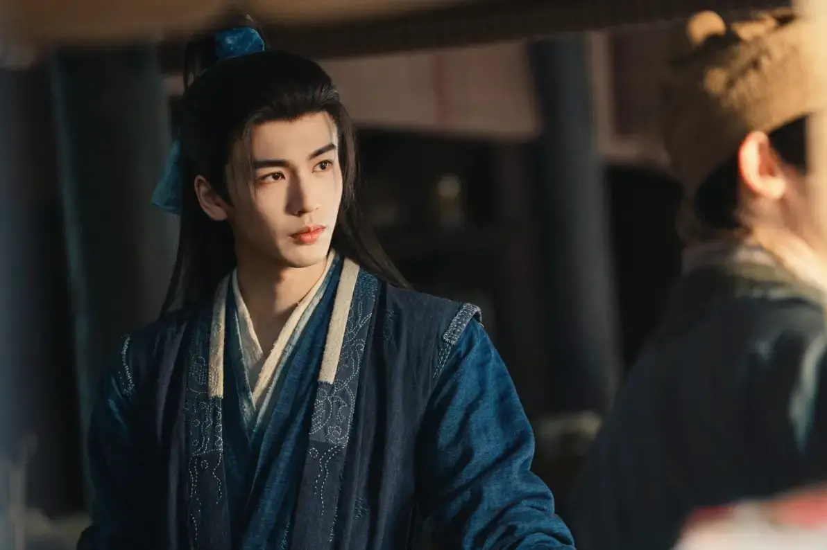 《逐玉》如此火爆，但无配角上桌，粉丝控评也不敢说自家艺人扛剧