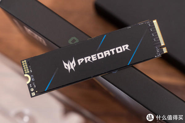 紧凑中塔新范式，酷冷 MasterFrame 500 Mesh 装机展示