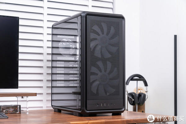 紧凑中塔新范式，酷冷 MasterFrame 500 Mesh 装机展示