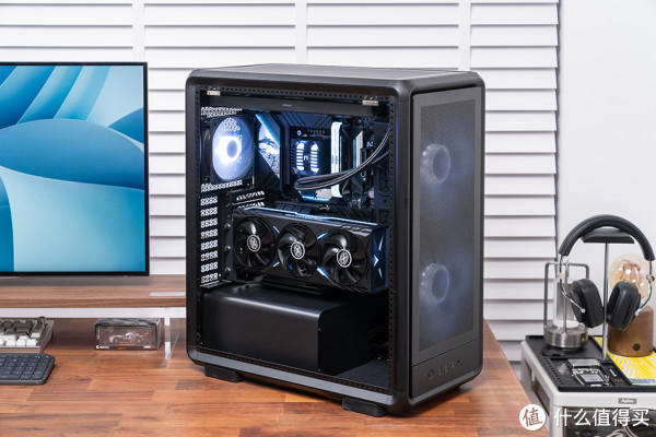 紧凑中塔新范式，酷冷 MasterFrame 500 Mesh 装机展示