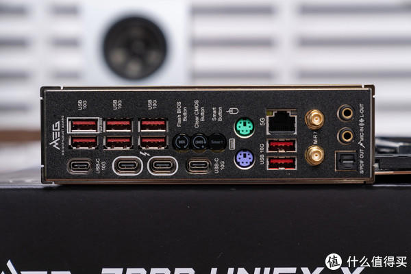 紧凑中塔新范式，酷冷 MasterFrame 500 Mesh 装机展示