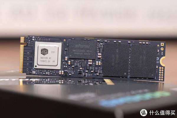 紧凑中塔新范式，酷冷 MasterFrame 500 Mesh 装机展示