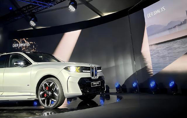 全新一代宝马X5曝光，还能成为“公路之王”吗？