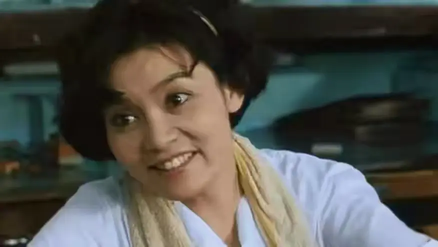 史上最水？CMG电影盛典诞生四帝四后八黄蛋，网友：像“分猪肉”