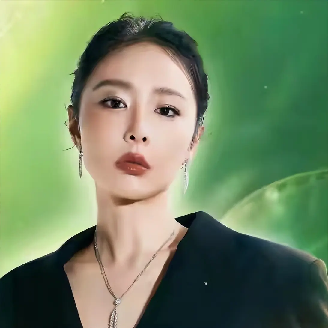 史上最水？CMG电影盛典诞生四帝四后八黄蛋，网友：像“分猪肉”