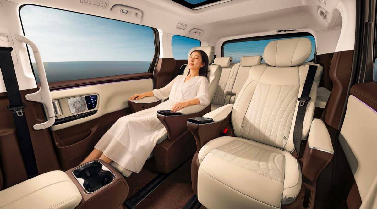 普通家庭也能轻松入手的豪华MPV！瑞风RF8悦享系列上市17.69万起