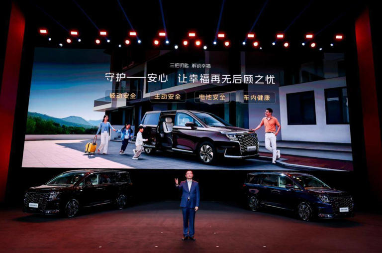 普通家庭也能轻松入手的豪华MPV！瑞风RF8悦享系列上市17.69万起