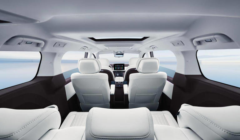 普通家庭也能轻松入手的豪华MPV！瑞风RF8悦享系列上市17.69万起