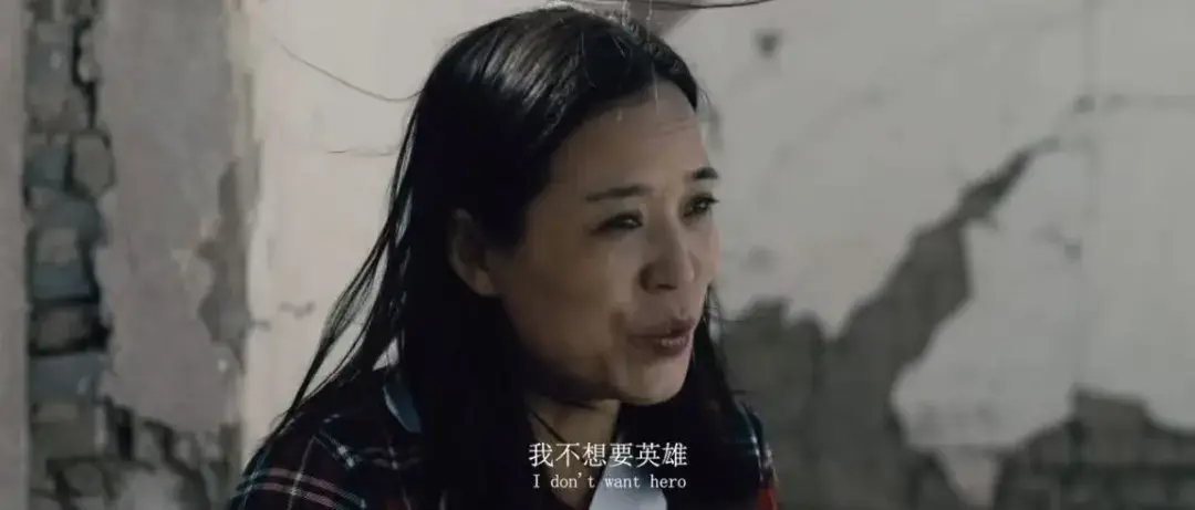 收手吧！票房 670、观众 28 人，不是谁都能当吴京