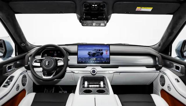 全球第一！全新坦克700 Hi4-Z于3月30日开售，实力剑指奔驰大G