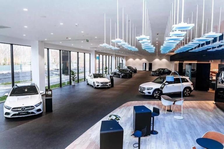 直降10万！奔驰C级杀入20万区间，现在真是入手的好时机吗？