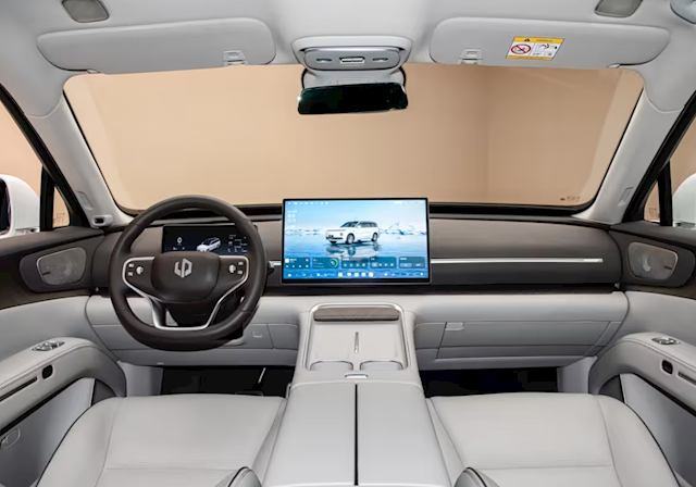 全球增程车型第一!零跑D19将于4月16日上市：预计售价25-30万元