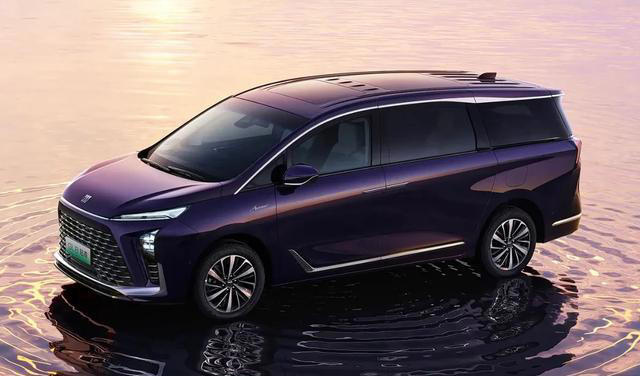 别克GL8陆尚舒适DG版上市！门槛再下探，为走量而来？