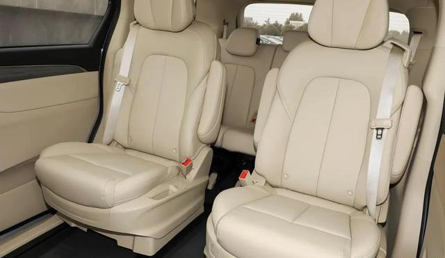 别克GL8陆尚舒适DG版上市！门槛再下探，为走量而来？