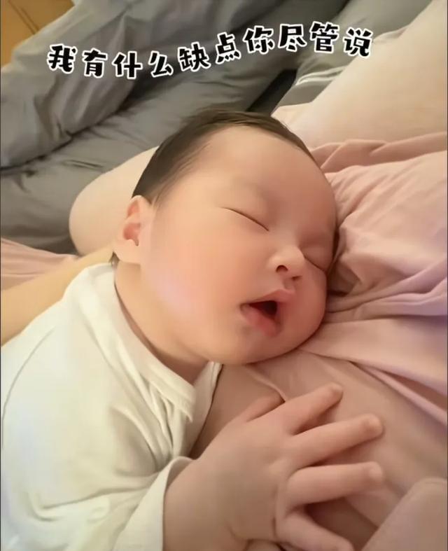 马筱梅仅用一招挽回形象，深夜晒娃，萌翻众人，好评高达4000条