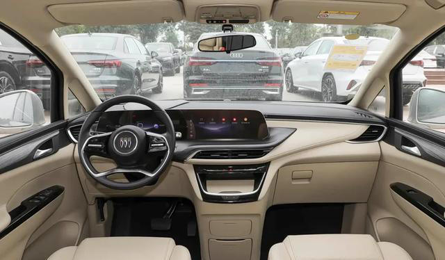 别克GL8陆尚舒适DG版上市！门槛再下探，为走量而来？