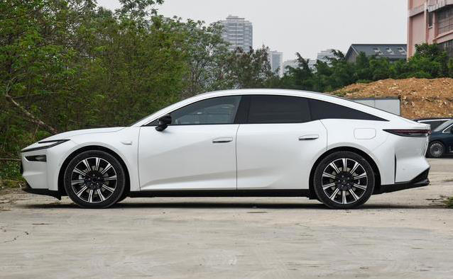 20万以内空间大续航长舒适足，铂智7为什么让不少人觉得买得值？