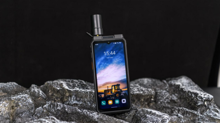 RTK高精度定位三防手机：厘米级精度，破解复杂场景定位难题