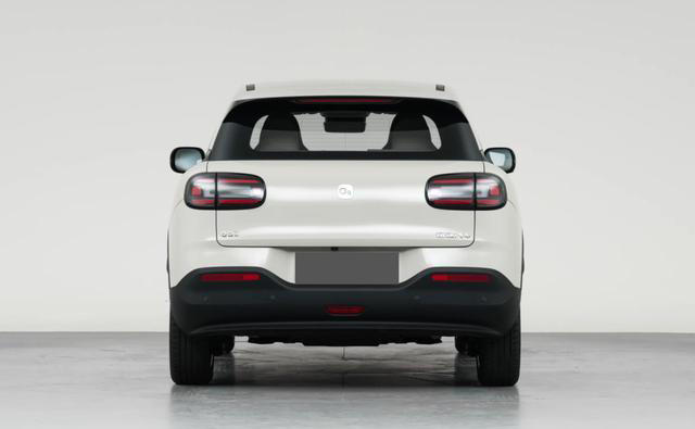 6.89万起售，小型车市场迎来搅局者？吉利星愿能否稳住市场份额？