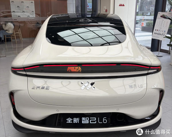 智己L6：20万级国产轿跑，值不值得买？