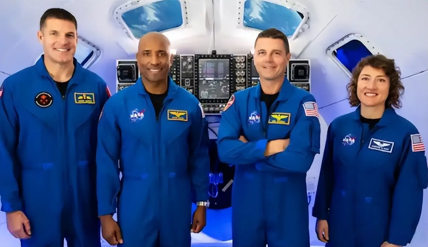 美50多年来首次载人飞向月球，升空51分钟，宇航员一度与地面失联