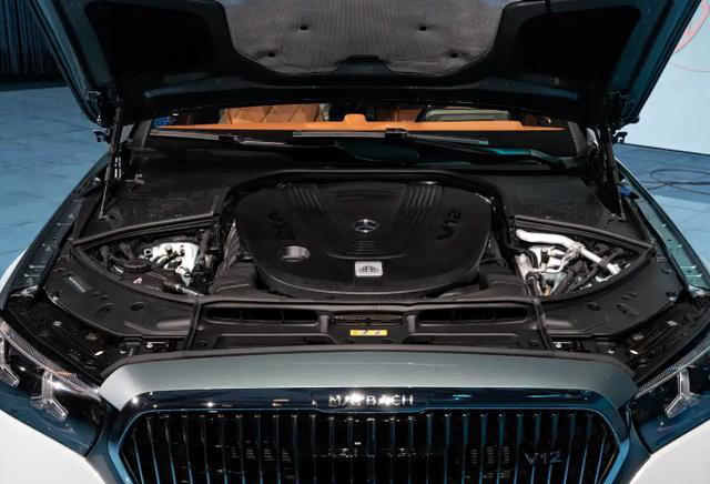 新款迈巴赫S级来袭，提供V12发动机选项，究竟有哪些看点？