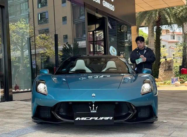 玛莎拉蒂MCPURA中国首次曝光！零百加速2.9秒，为MC20改款车型