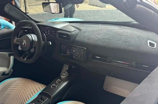 玛莎拉蒂MCPURA中国首次曝光！零百加速2.9秒，为MC20改款车型