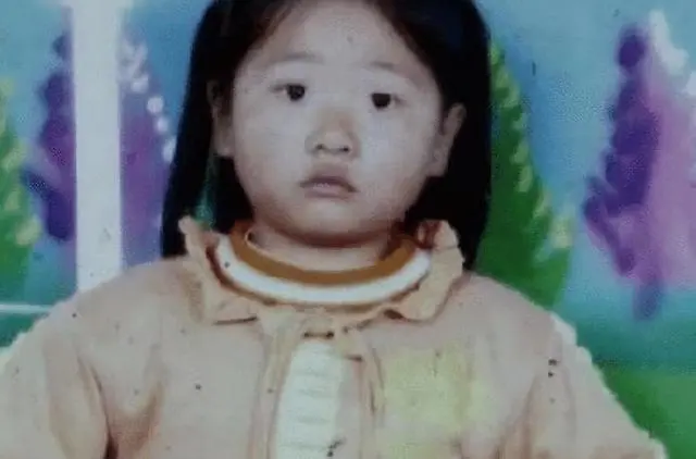 《变形计》12年后，那个被骂“公主病”的农村女孩，终于说出真相：富人游戏，穷人真的玩不起