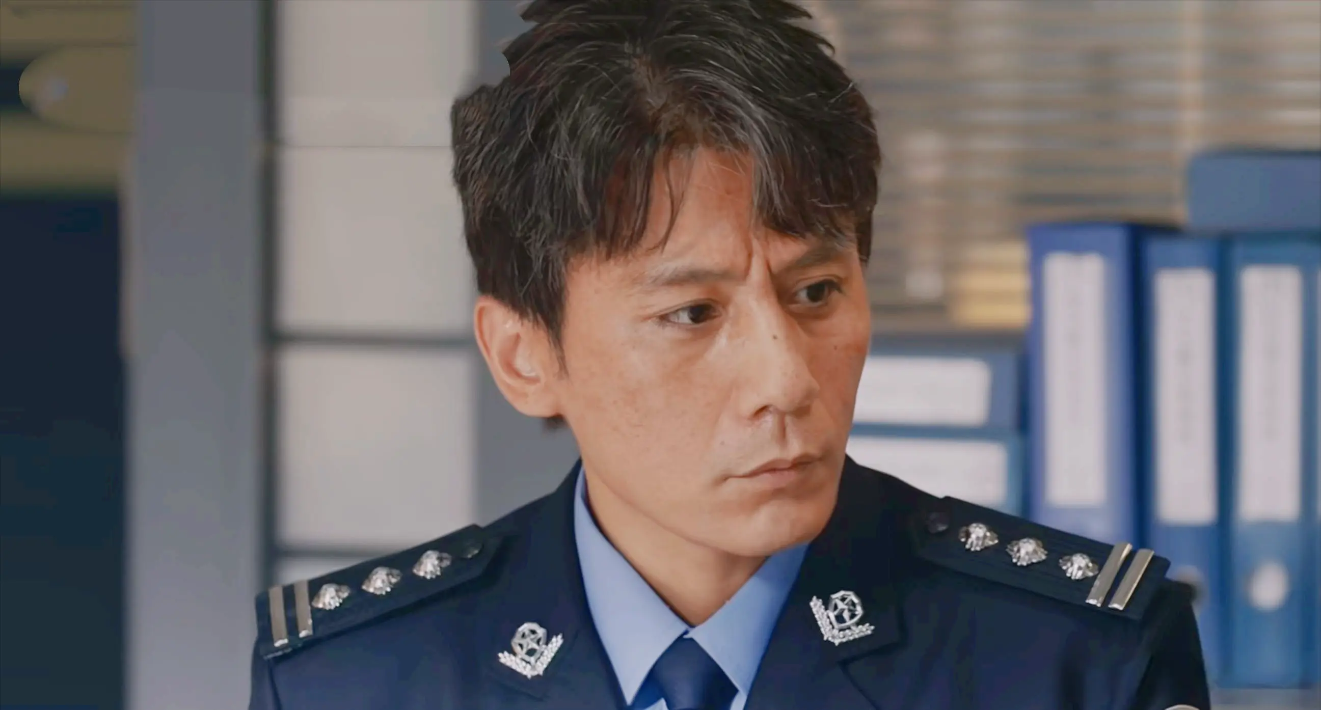 刘烨化身正义警察，聂远身份扑朔迷离，《叵测》揭开人性谜团!