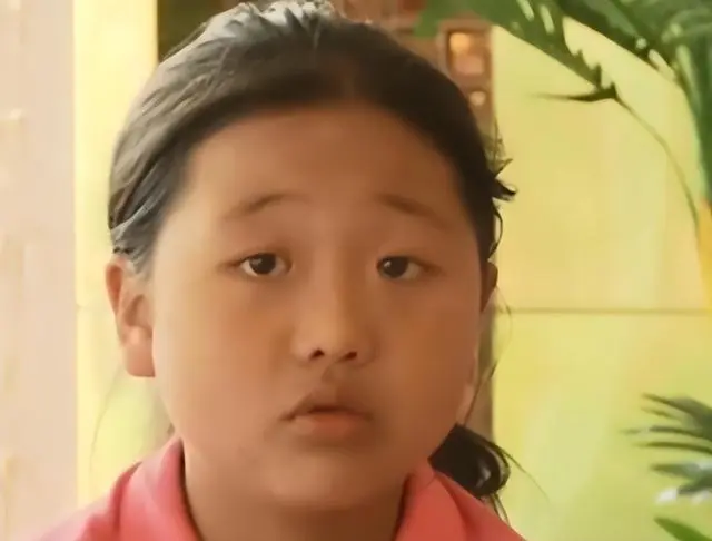 《变形计》12年后，那个被骂“公主病”的农村女孩，终于说出真相：富人游戏，穷人真的玩不起