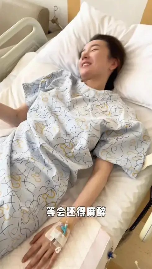 张檬回应孩子不跟自己睡，曾做2年试管才怀孕，要母乳喂到2岁才停