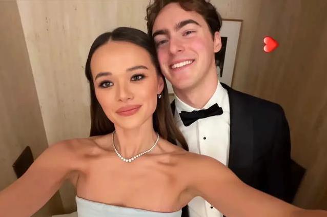 ���ĵϳ�ŮҮ³��ҵ���ع⣬���Ѿ��Ǽ��������ϿɵĶ���